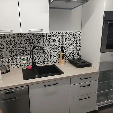 アパート Mirabella 1 *