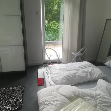 Mirabella 1 アパート